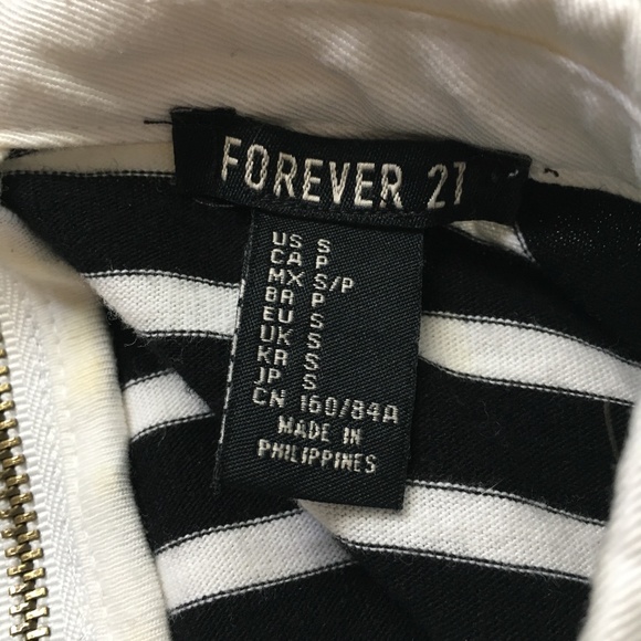 Black & White Striped Dress - Picture 4 of 7